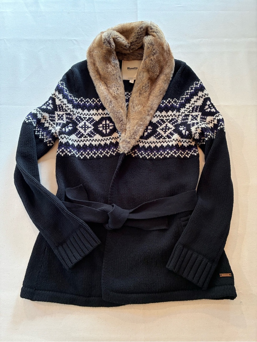 Roots Black Fair Isle Belted Cardigan with Faux Fur Collar L; cabincore, winter,